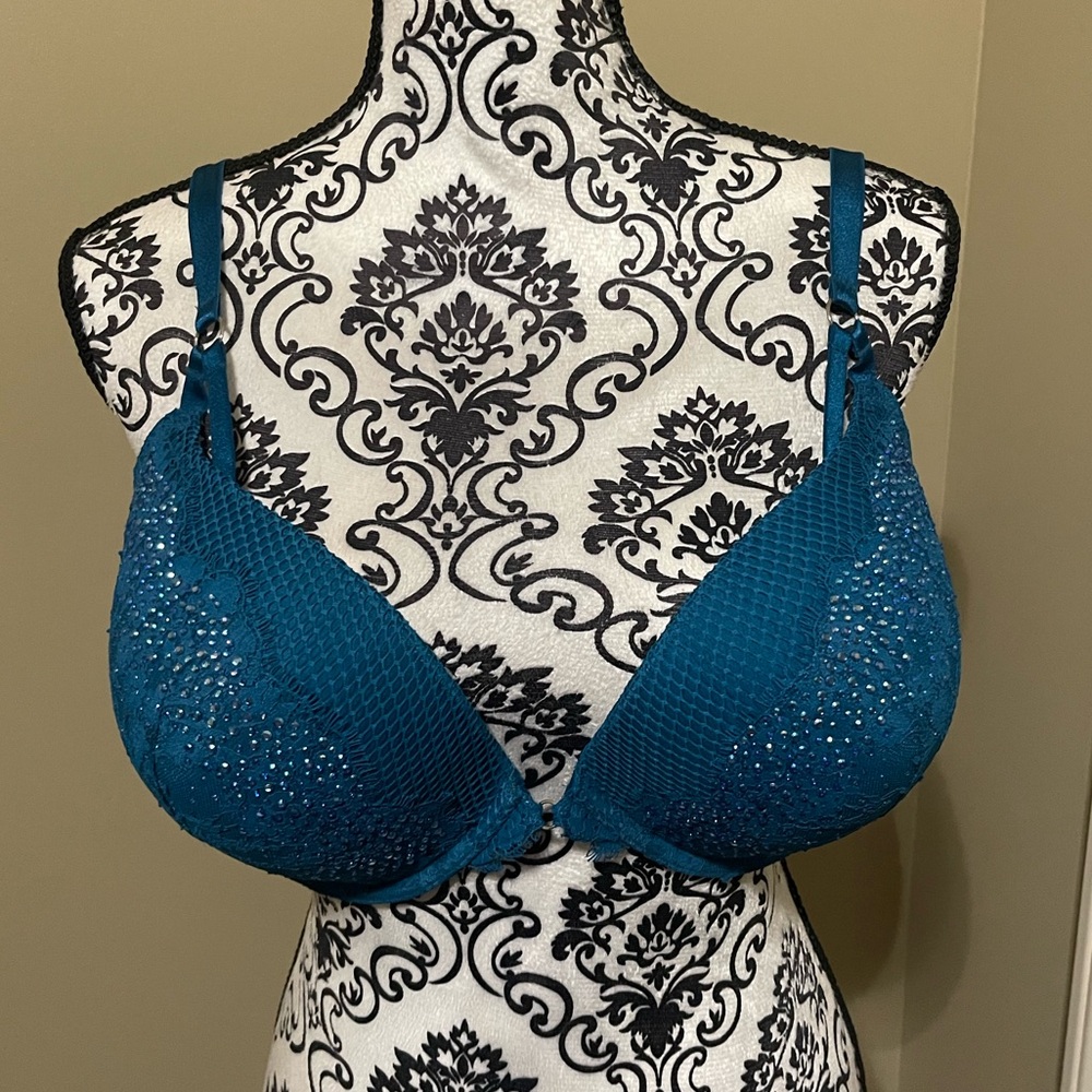 Victoria Secret Push Up Bra